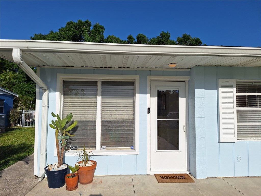 1580 4th Court, Vero Beach, FL 32960