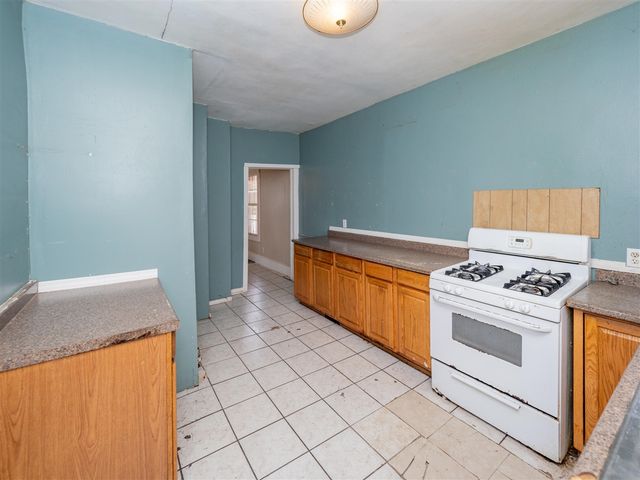 935 Osborne Street, Kalamazoo, MI 49001