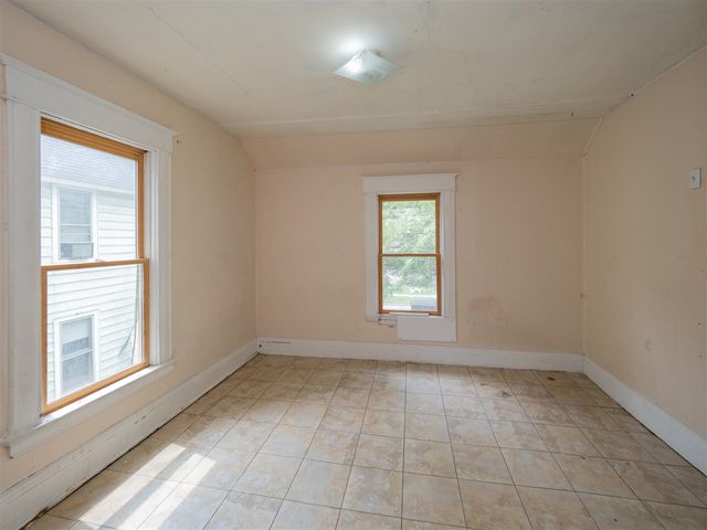 935 Osborne Street, Kalamazoo, MI 49001