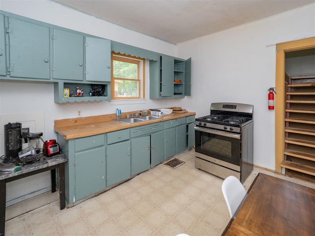 935 Osborne Street, Kalamazoo, MI 49001