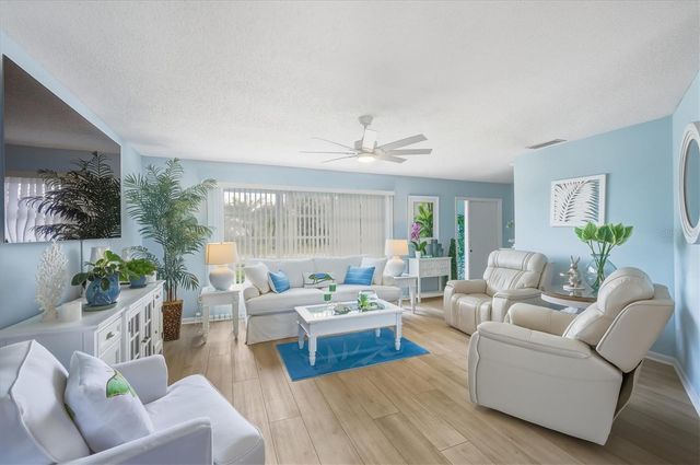 12577 SW KINGS ROW, Lake Suzy, FL 34269