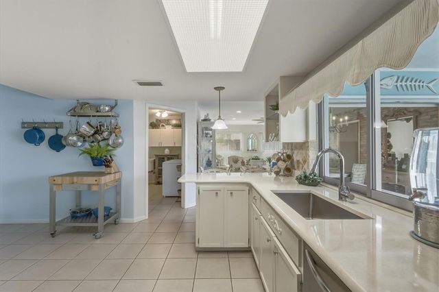 12577 SW KINGS ROW, Lake Suzy, FL 34269