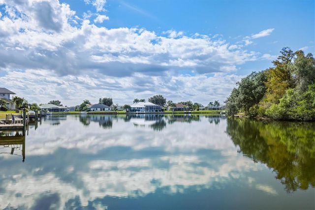 12577 SW KINGS ROW, Lake Suzy, FL 34269