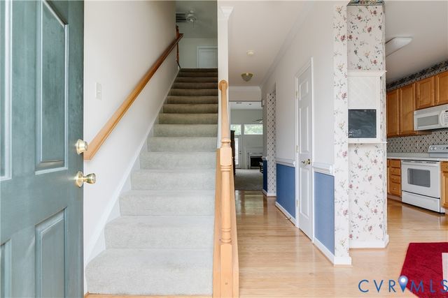 10607 Gate House Ct, Glen Allen, VA 23059