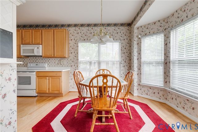 10607 Gate House Ct, Glen Allen, VA 23059