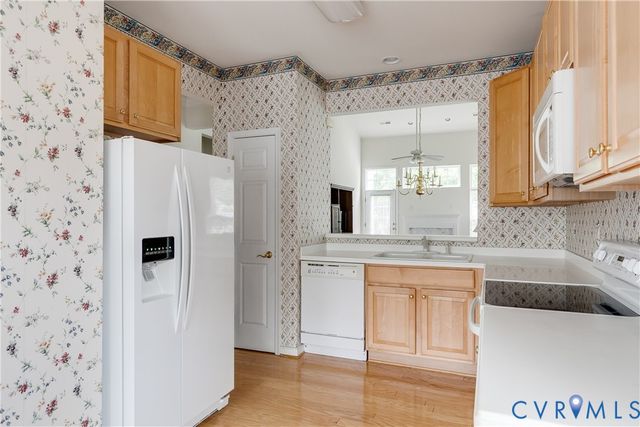 10607 Gate House Ct, Glen Allen, VA 23059