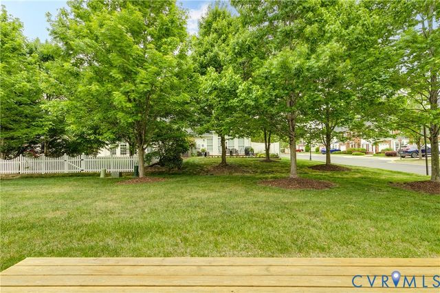 10607 Gate House Ct, Glen Allen, VA 23059