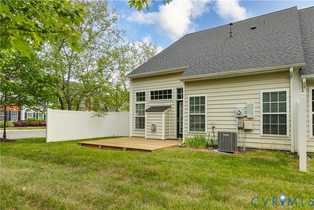 10607 Gate House Ct, Glen Allen, VA 23059