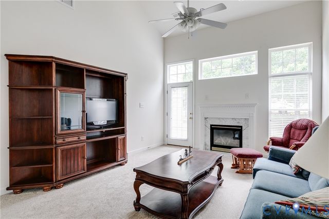 10607 Gate House Ct, Glen Allen, VA 23059