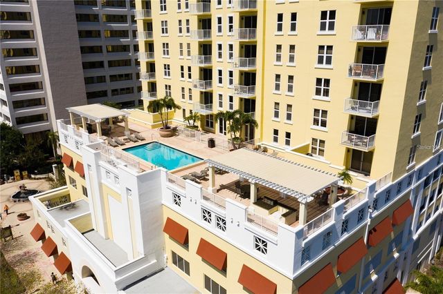 628 CLEVELAND STREET 809, Clearwater, FL 33755
