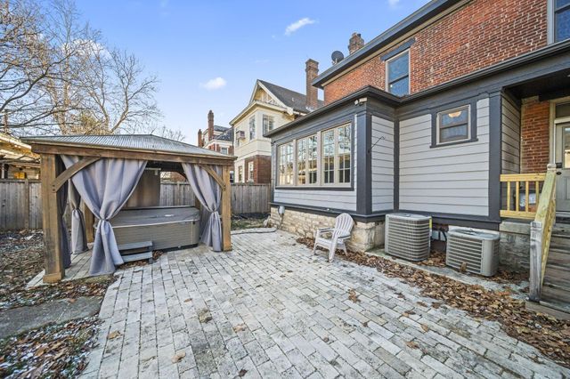 380 Kendall Place, Columbus, OH 43205