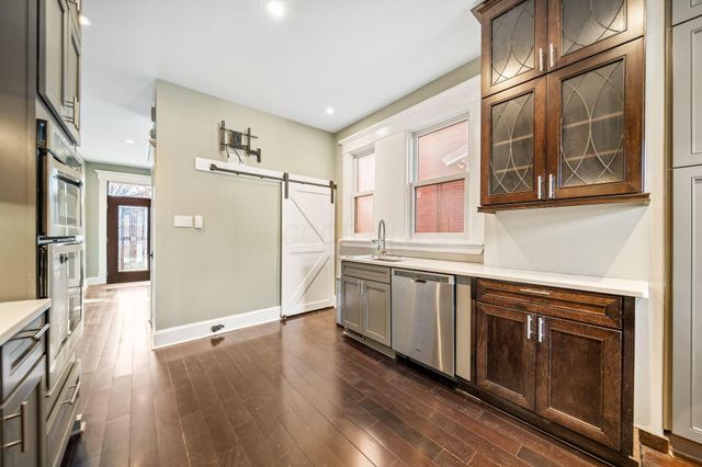 380 Kendall Place, Columbus, OH 43205