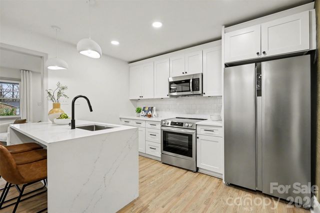 1749 Archdale Drive, Charlotte, NC 28210