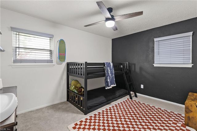 3709 Pine Grove LN, Virginia Beach, VA 23452