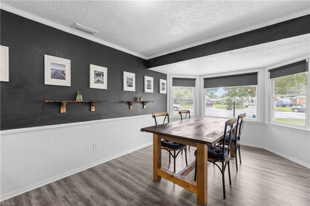 3709 Pine Grove LN, Virginia Beach, VA 23452