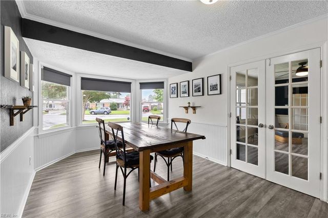 3709 Pine Grove LN, Virginia Beach, VA 23452