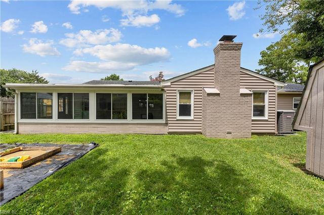 3709 Pine Grove LN, Virginia Beach, VA 23452