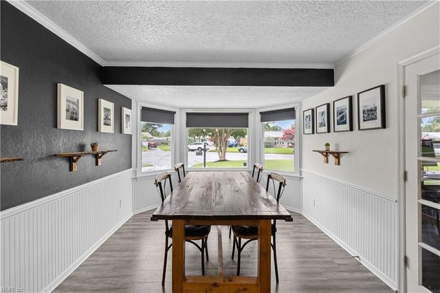3709 Pine Grove LN, Virginia Beach, VA 23452