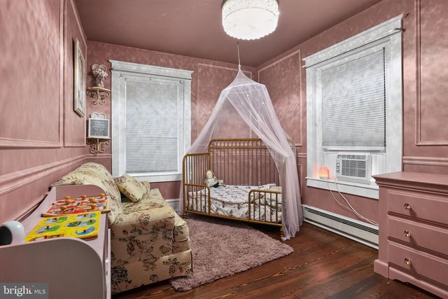 21 GREEN, Sellersville, PA 18960