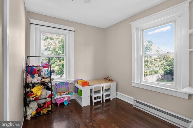 21 GREEN, Sellersville, PA 18960