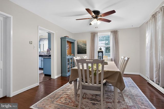 21 GREEN, Sellersville, PA 18960