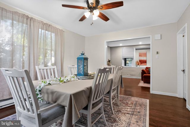 21 GREEN, Sellersville, PA 18960
