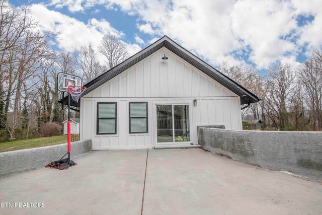 127 Ridge Lane, Clinton, TN 37716