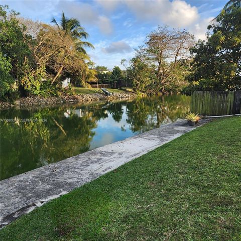 3325 S Lake Dr, Miami, FL 33155