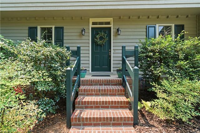 1101 N Inlynnview RD, Virginia Beach, VA 23454