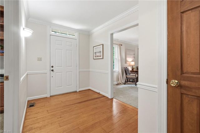 1101 N Inlynnview RD, Virginia Beach, VA 23454