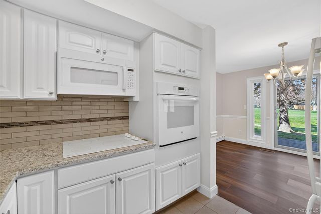51 Jefferson Oval F, Yorktown Heights, NY 10598