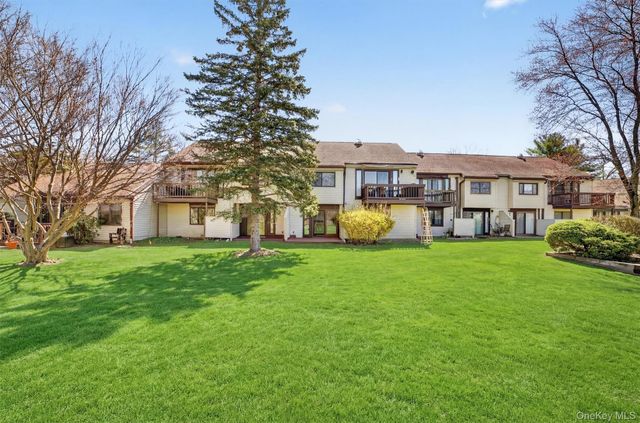 51 Jefferson Oval F, Yorktown Heights, NY 10598