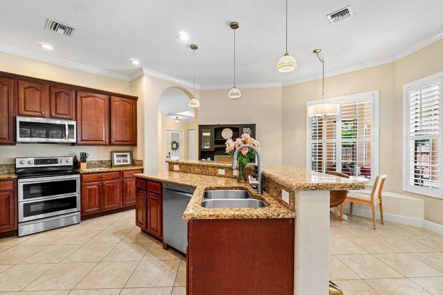 3461 SW Funtuna Street, Port St Lucie, FL 34953