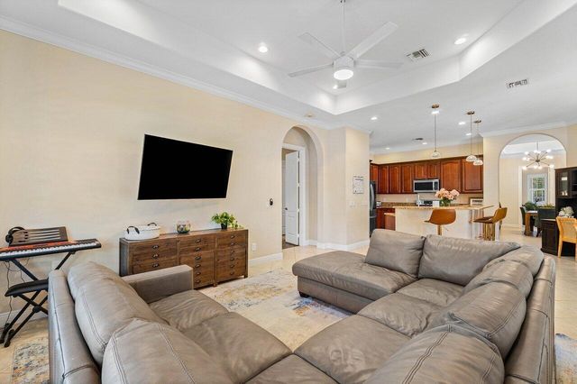 3461 SW Funtuna Street, Port St Lucie, FL 34953