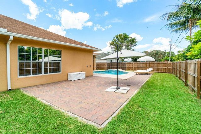 3461 SW Funtuna Street, Port St Lucie, FL 34953