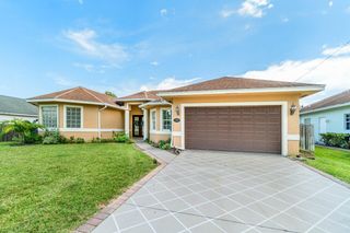 3461 SW Funtuna Street, Port St Lucie, FL 34953