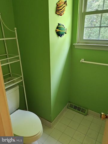 127 JADE DR, Wilmington, DE 19810