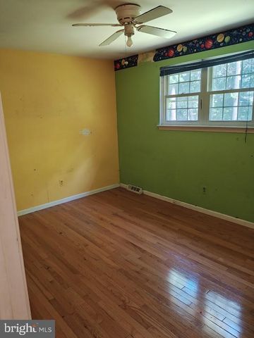 127 JADE DR, Wilmington, DE 19810