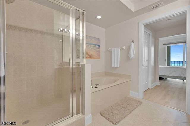 2743 1st ST 2404, Fort Myers, FL 33916