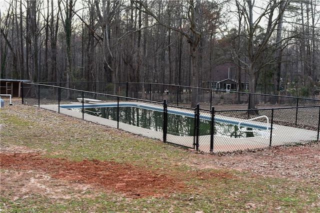 1264 Highway 211 NE, Winder, GA 30680