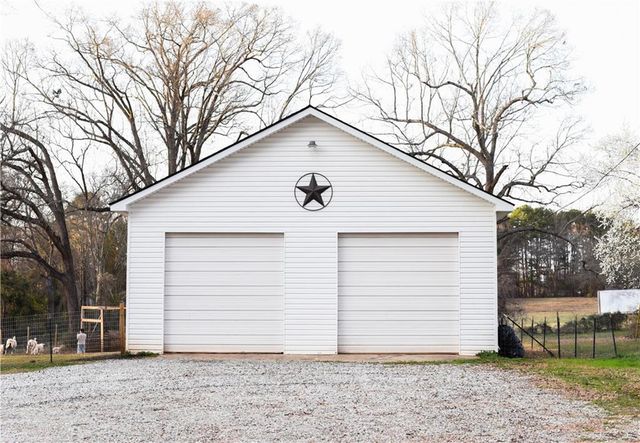 1264 Highway 211 NE, Winder, GA 30680