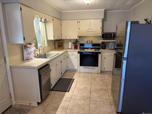 58939 Darby Ave, Plaquemine, LA 70764