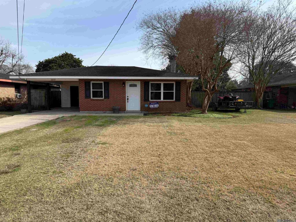 58939 Darby Ave, Plaquemine, LA 70764