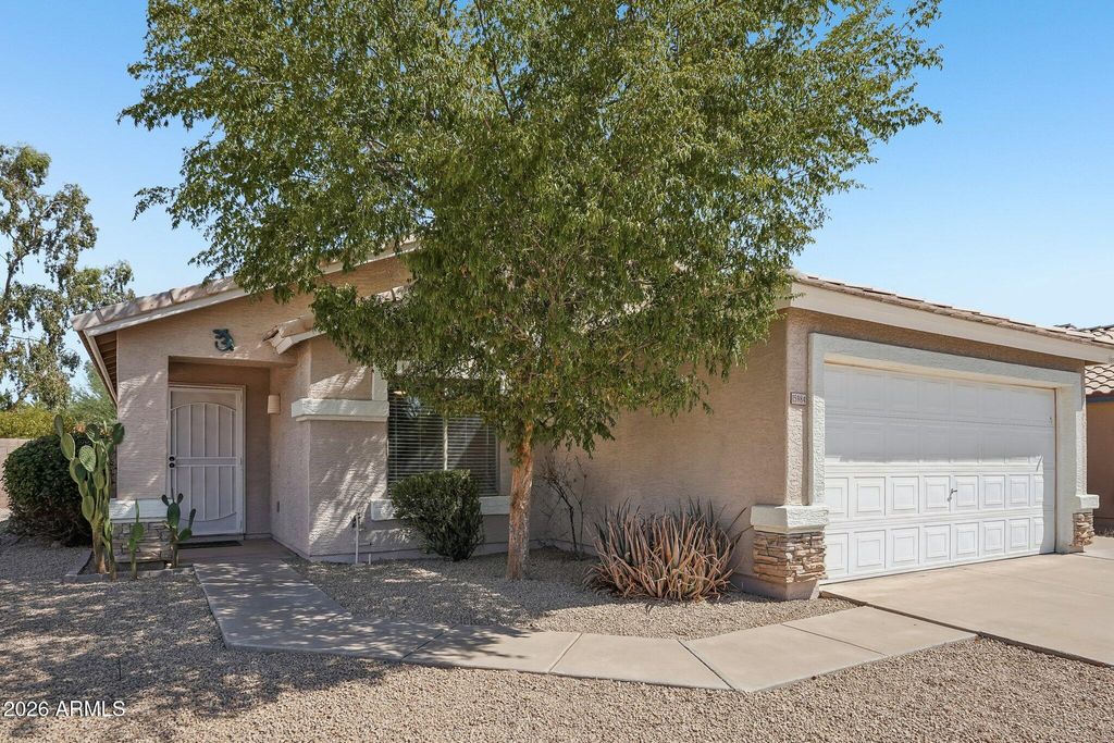 15984 W SMOKEY Drive, Surprise, AZ 85374 — photo 5