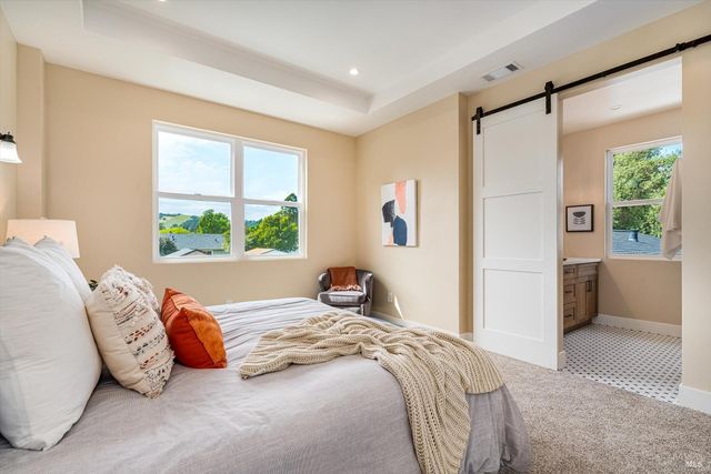 431 Seymour St, Napa, CA 94559