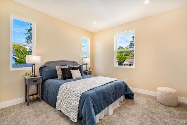 431 Seymour St, Napa, CA 94559