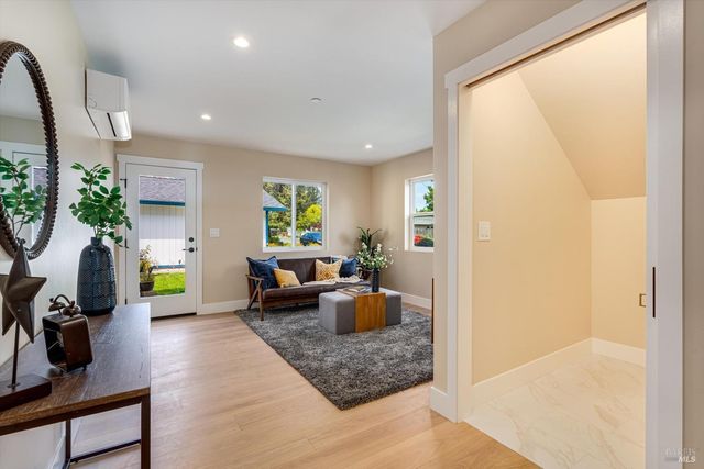 431 Seymour St, Napa, CA 94559