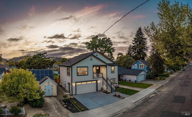 431 Seymour St, Napa, CA 94559