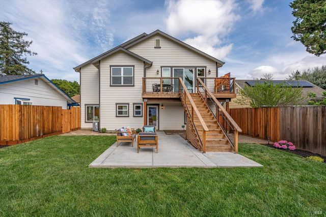 431 Seymour St, Napa, CA 94559