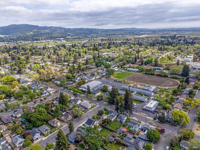 431 Seymour St, Napa, CA 94559